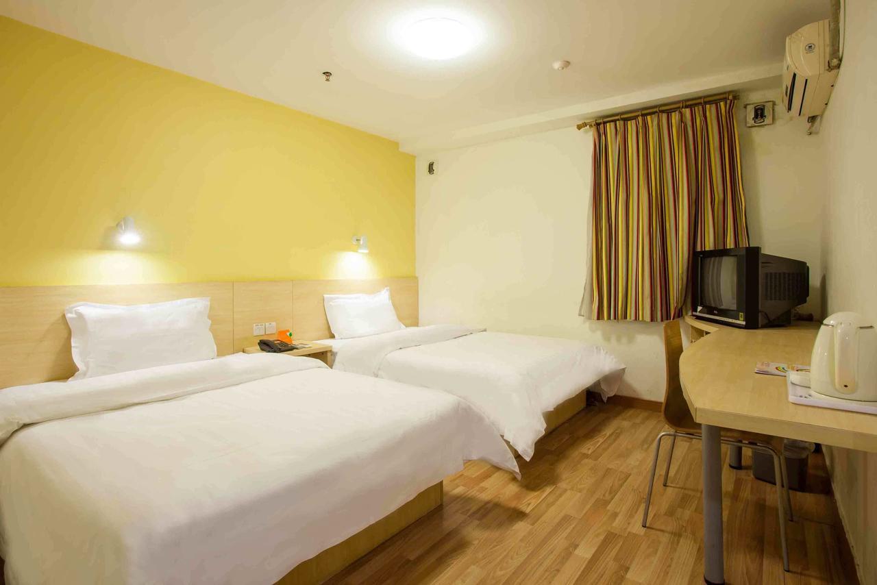 7Days Inn Zhongshan Li He Square Zhongshan (Guangdong) Room photo